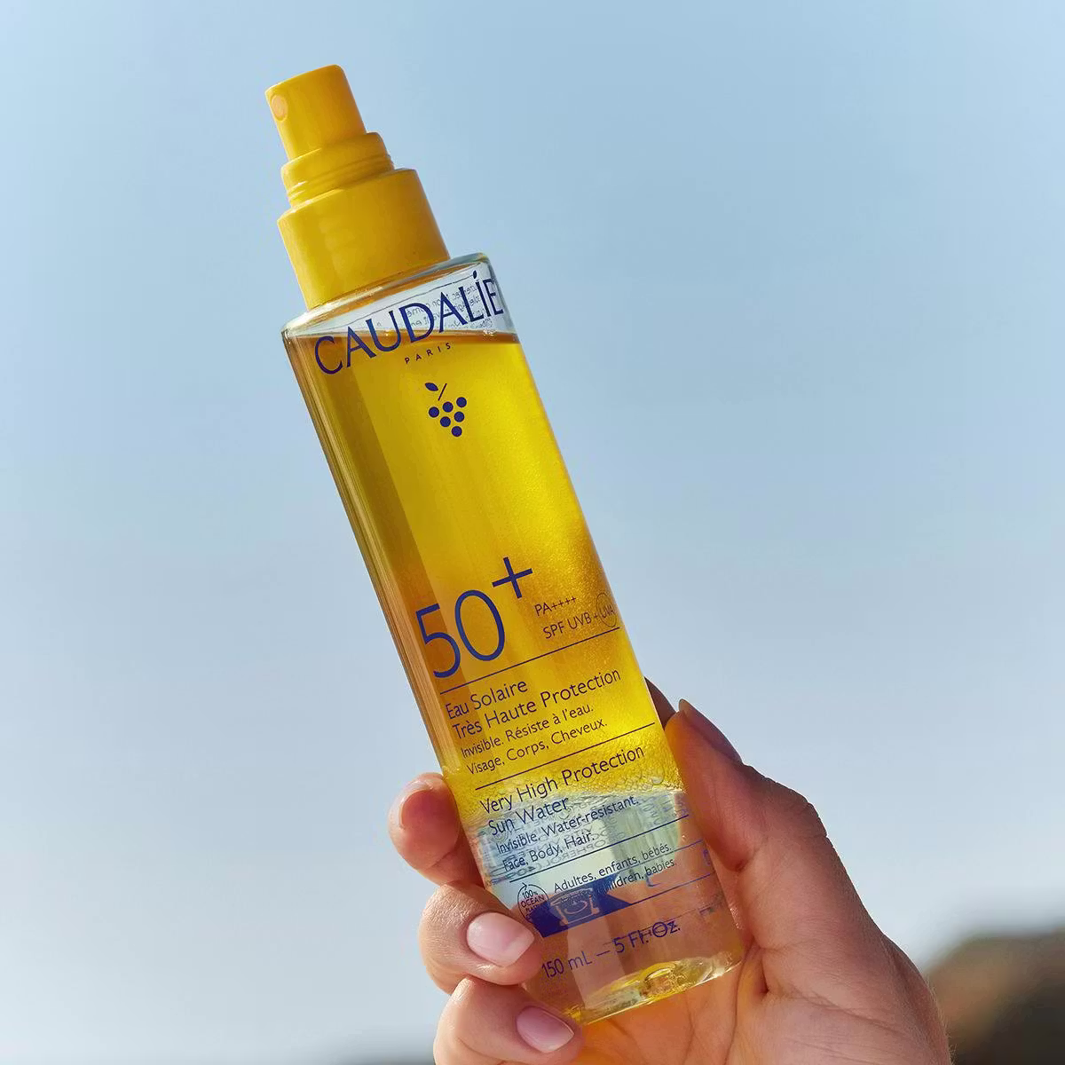 Eau Solaire Très Haute Protection SPF50+