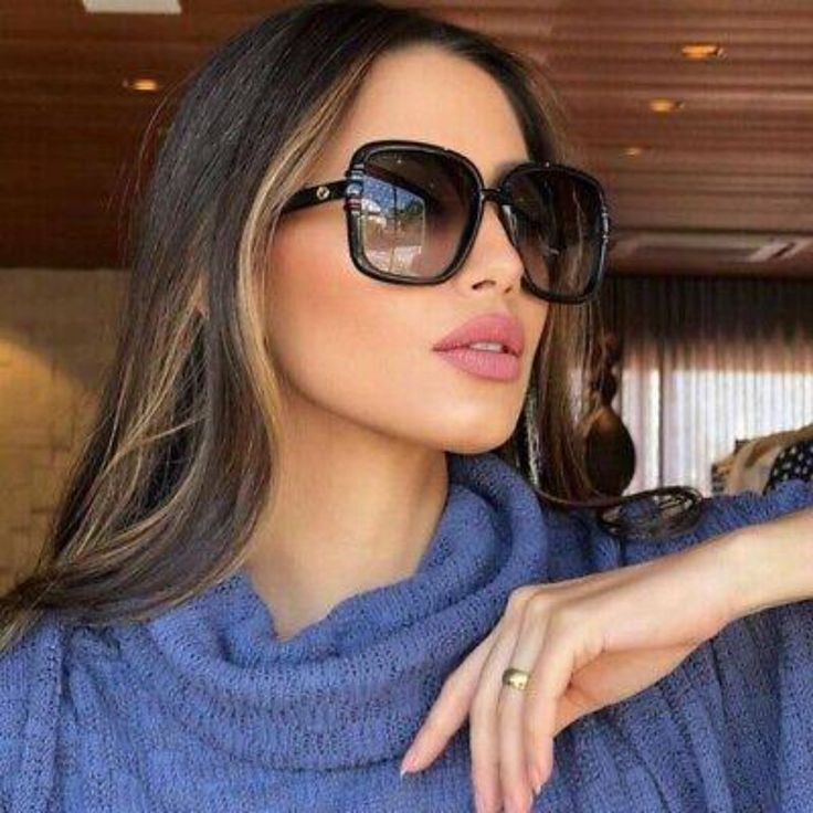 Lunettes de soleil Gucci GG1066S 001